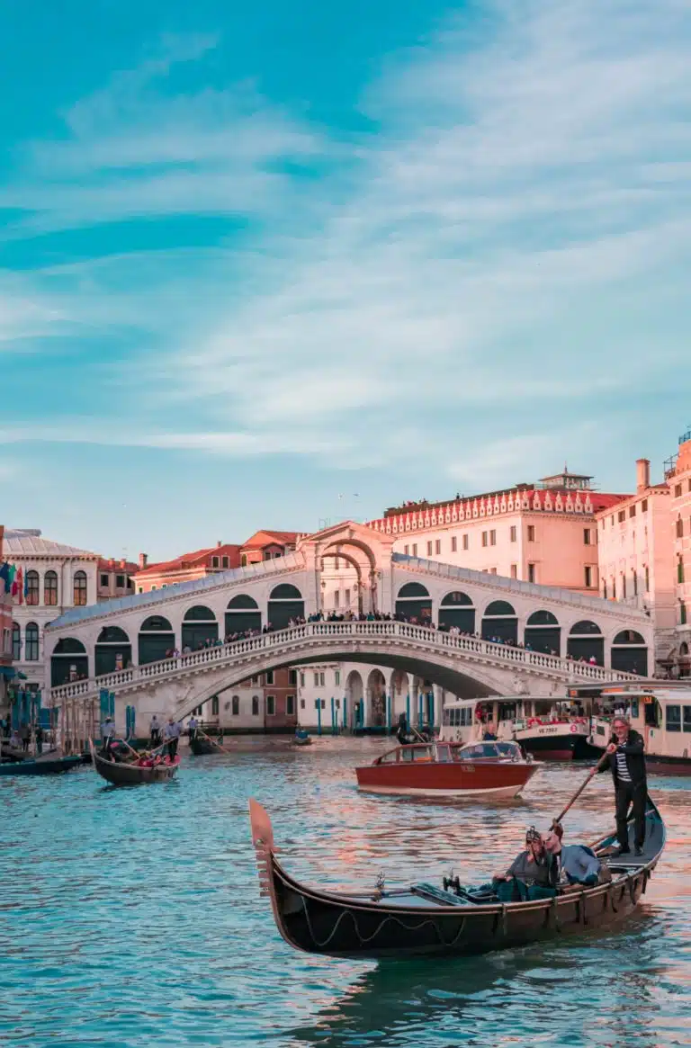damiano-baschiera-hFXZ5cNfkOk-unsplash