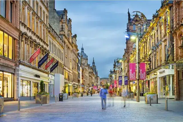 Enchanting Scotland Getaway: Discover Edinburgh & Beyond -photo - 11