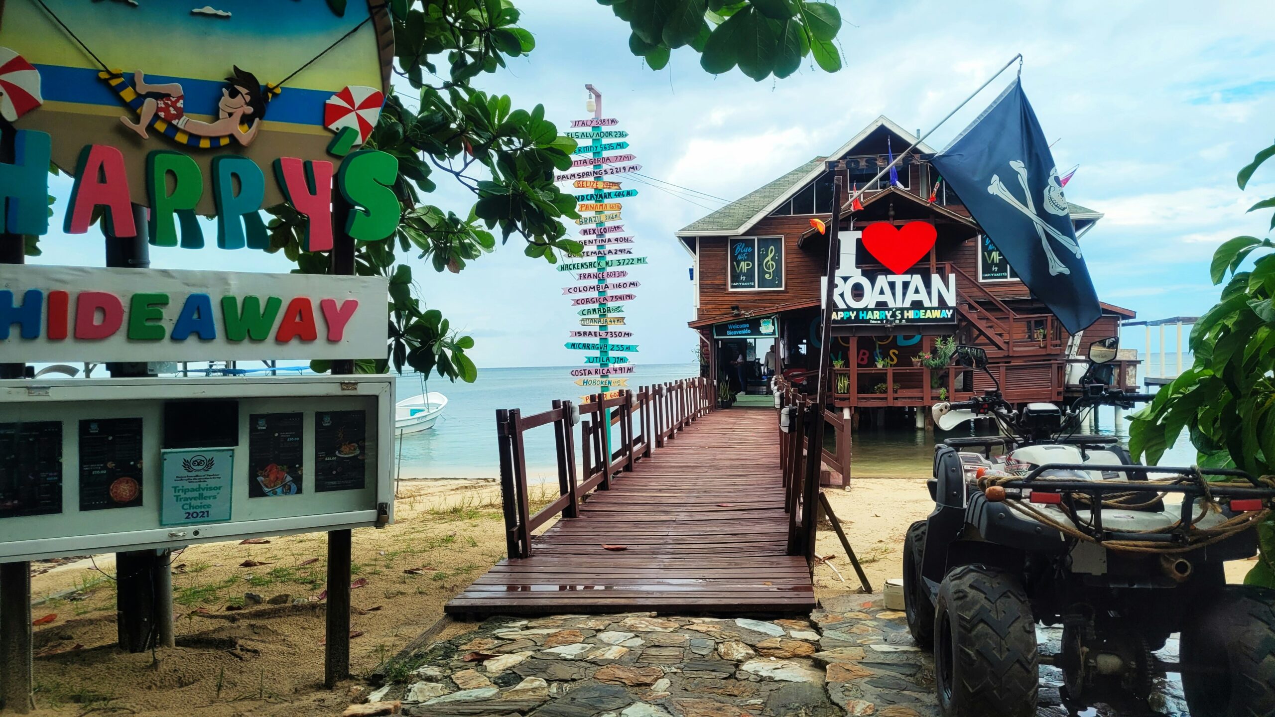 Budget Bliss in Roatan, Honduras Getaway by Luxe Tribes photo 3