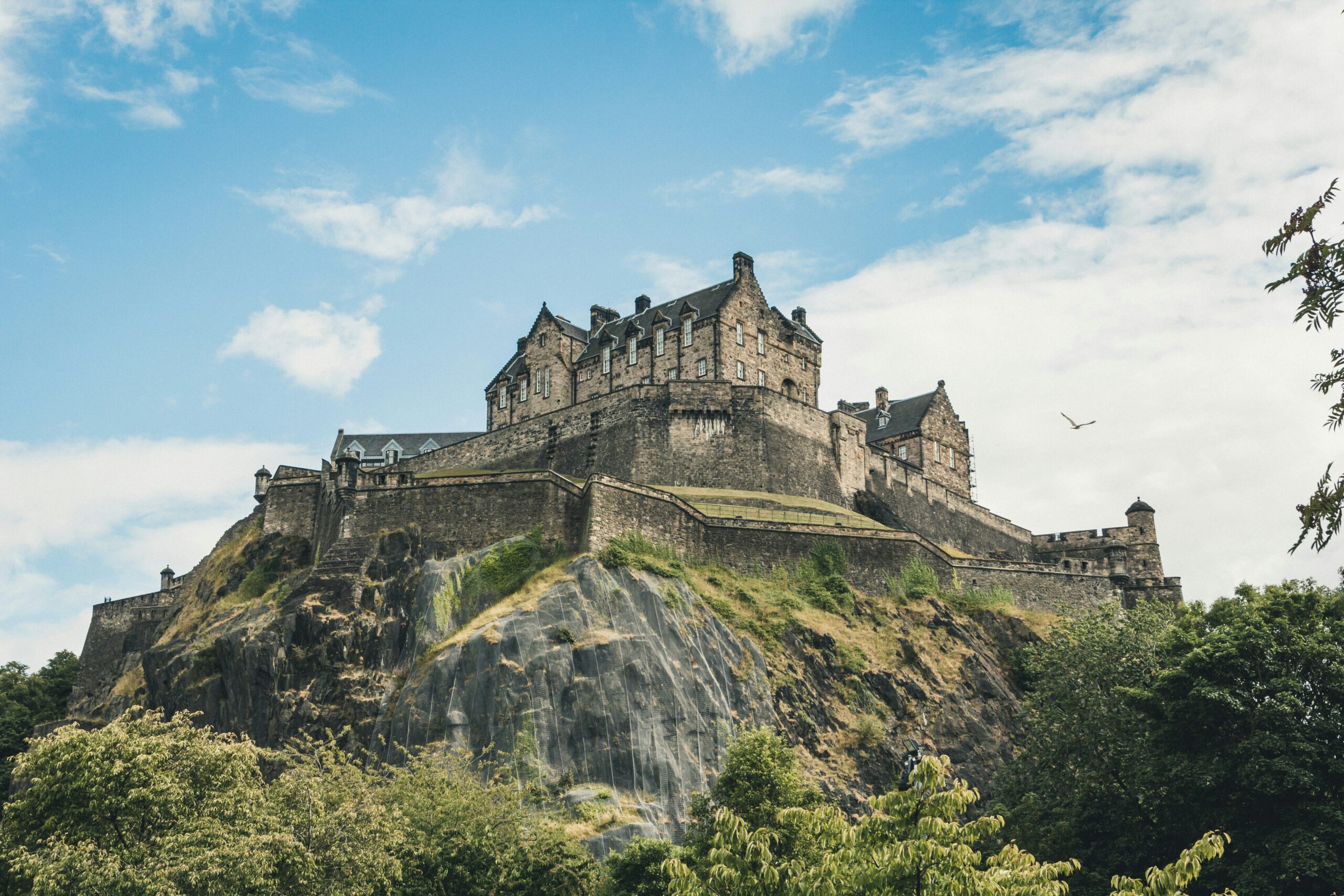 Enchanting Scotland Getaway: Discover Edinburgh & Beyond -photo - 10