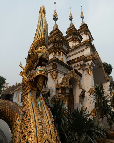 Glow Up in Chiang Mai: 2025 Yi Peng Lantern Fest Adventure -photo - 11