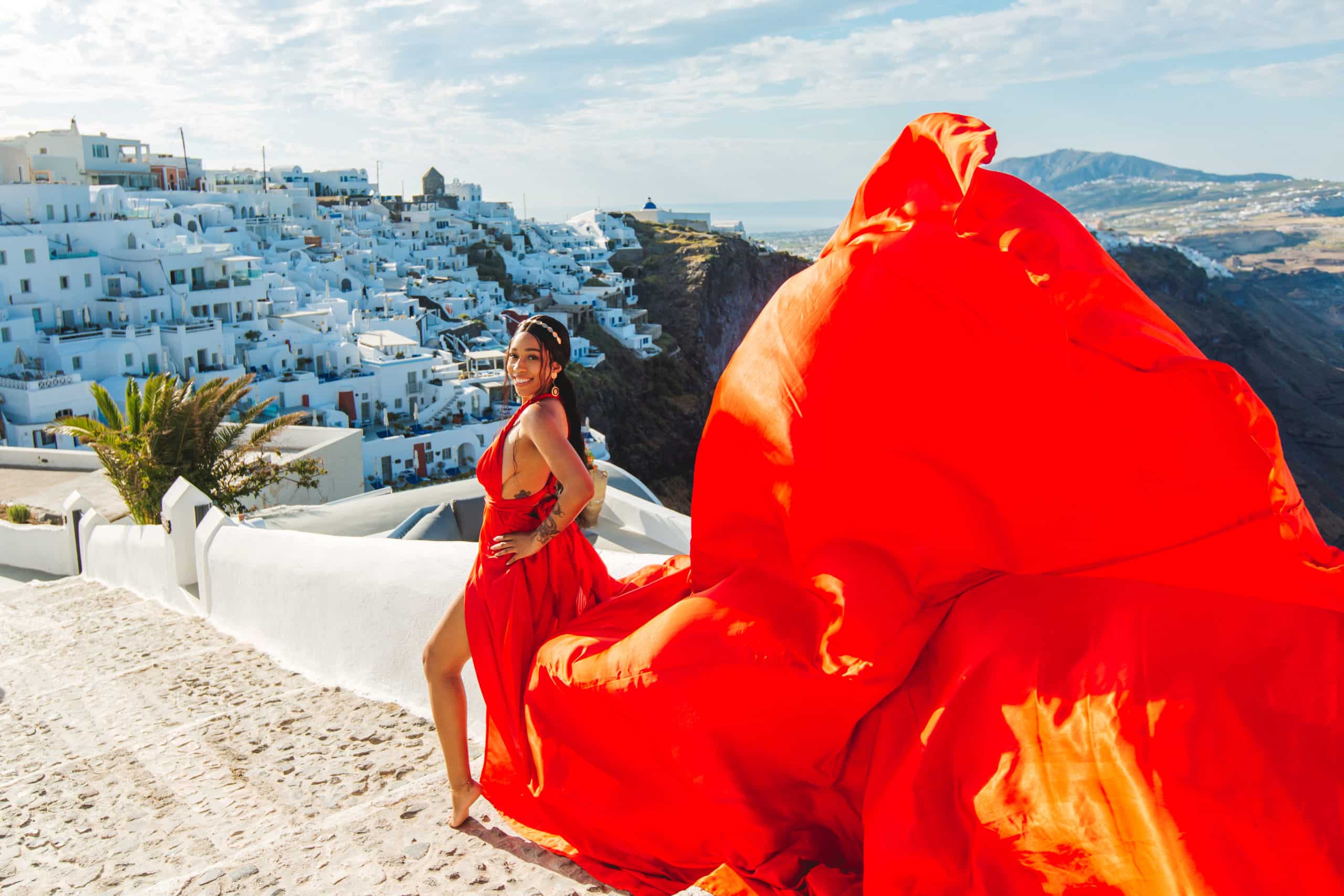 White Walls & Birthday Thrills: Santorini, Greece -photo - 9