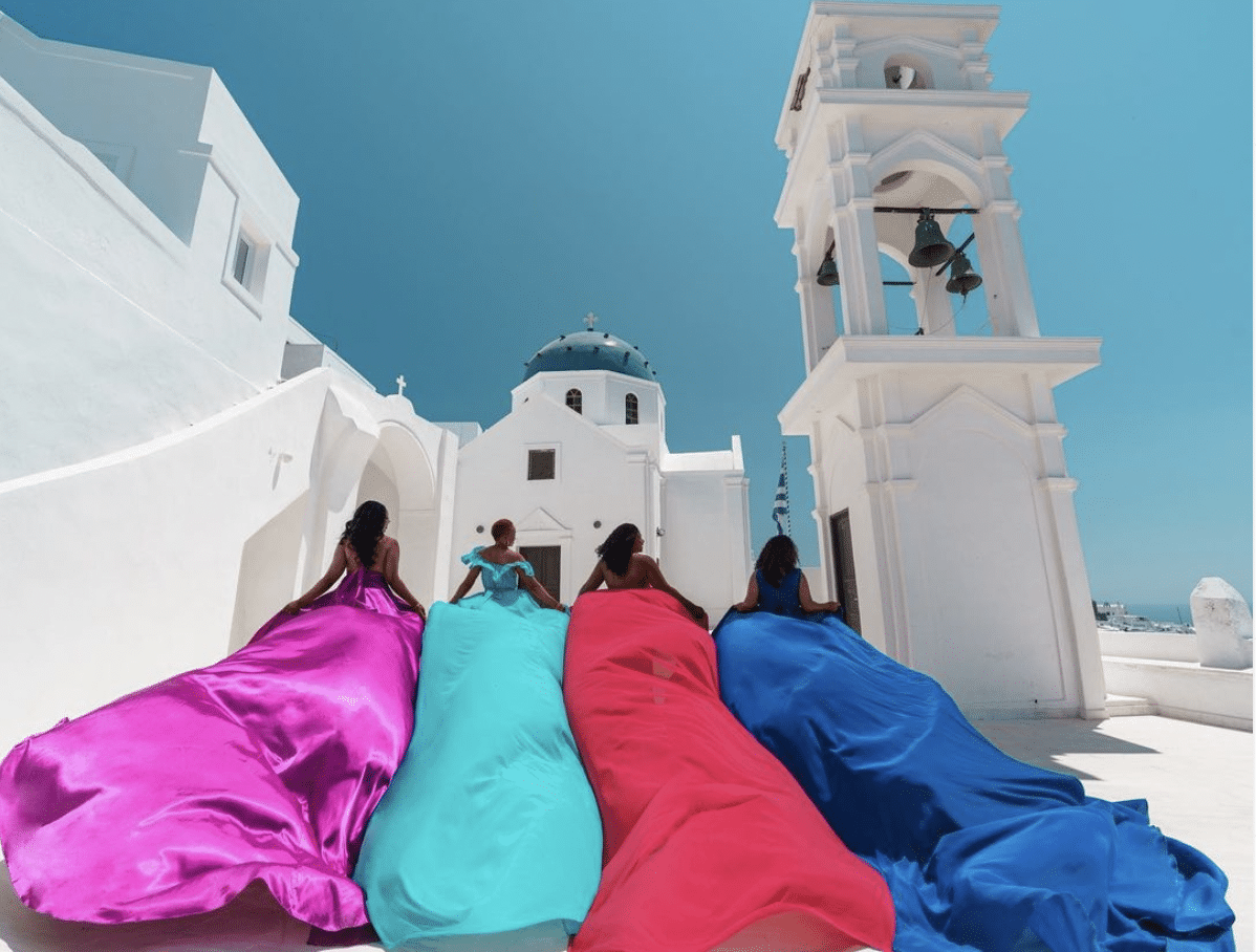 White Walls & Birthday Thrills: Santorini, Greece -photo - 12