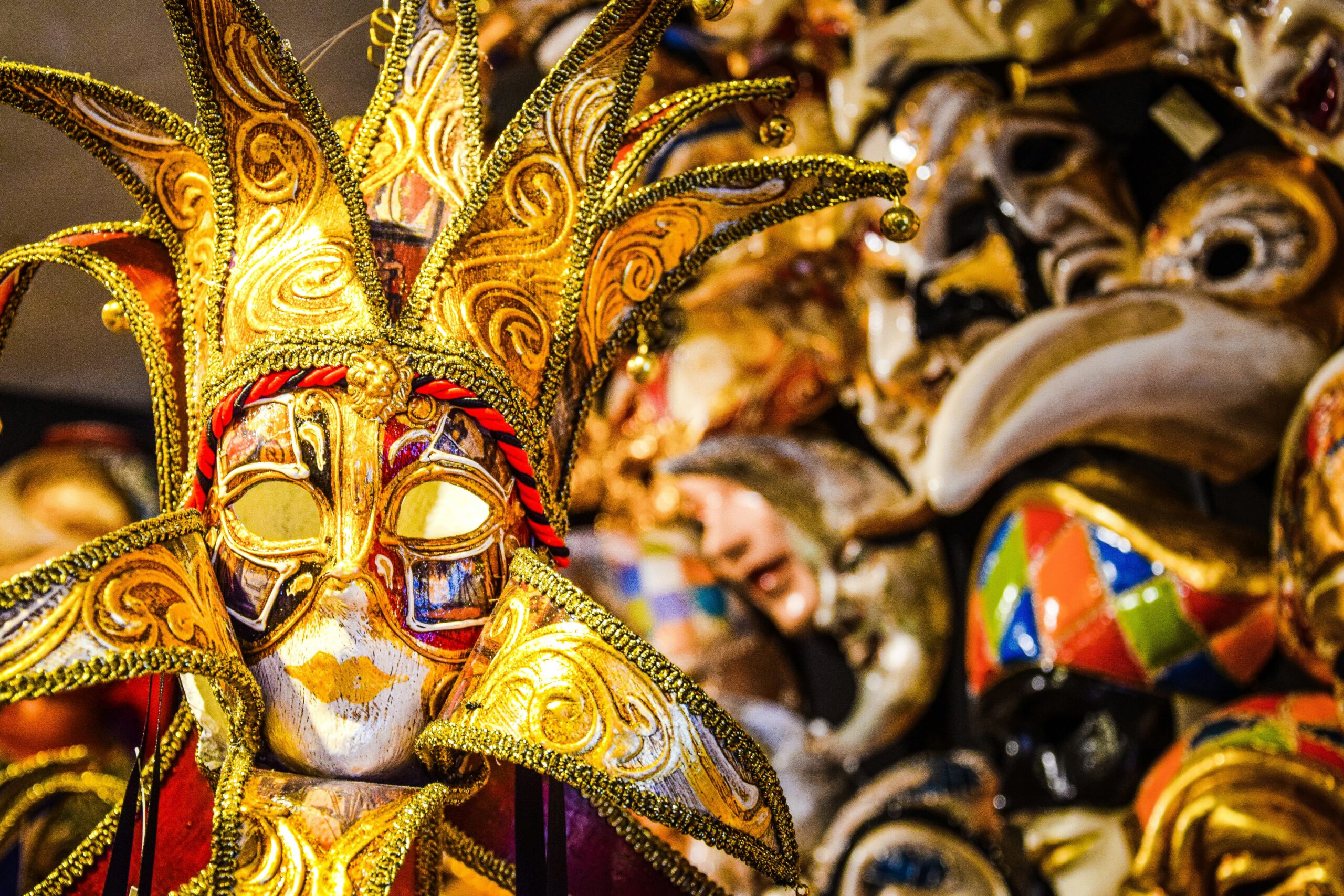 Mask On, Adventure On: Venice Carnival Getaway by Luxe Tribes photo 2